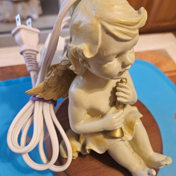 sweet angels lamp no shade great for baby or Childs room.made from resin - Picture 4 of 6